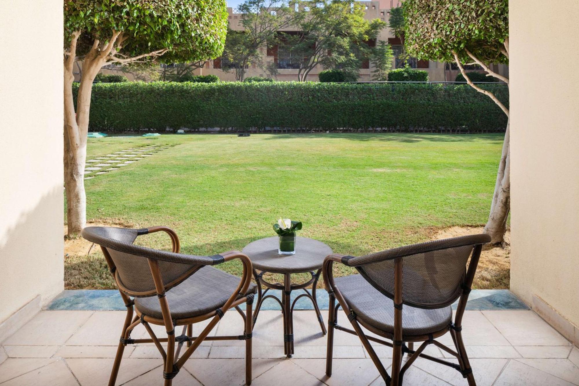 Hilton Pyramids Golf 5* 6th of October City